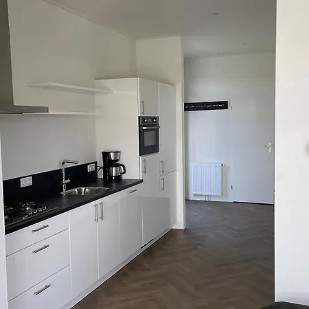 Modern With A Dishwasher In Lathum