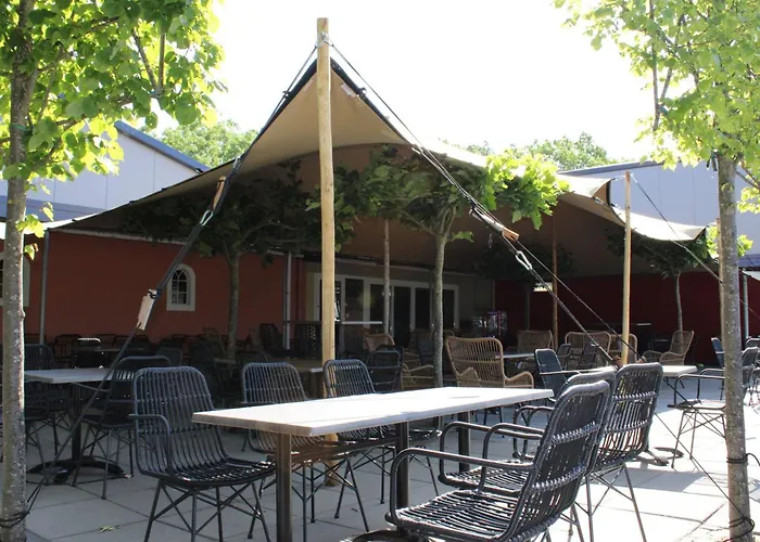 Modern With A Dishwasher In Chalet Lathum