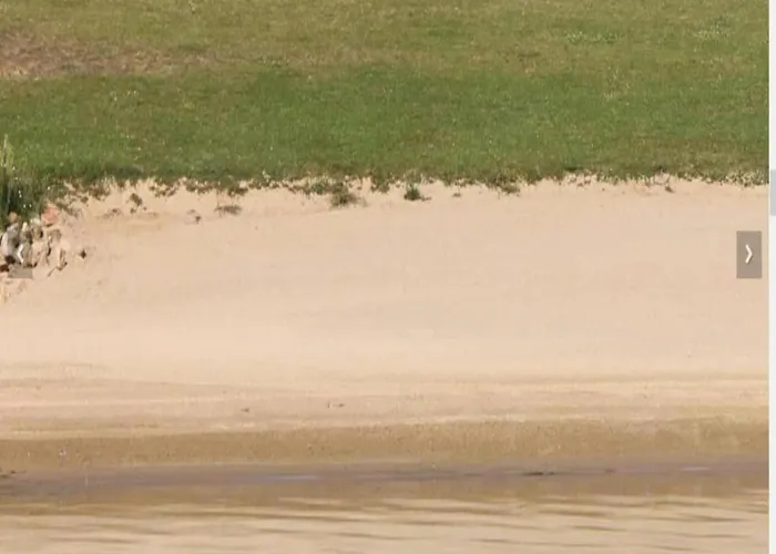 Modern With A Dishwasher In Chalet Lathum