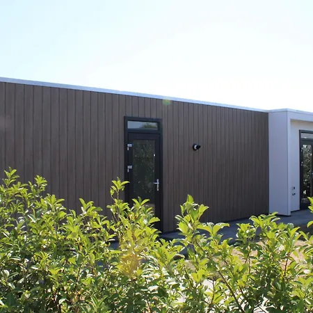 Modern With A Dishwasher In