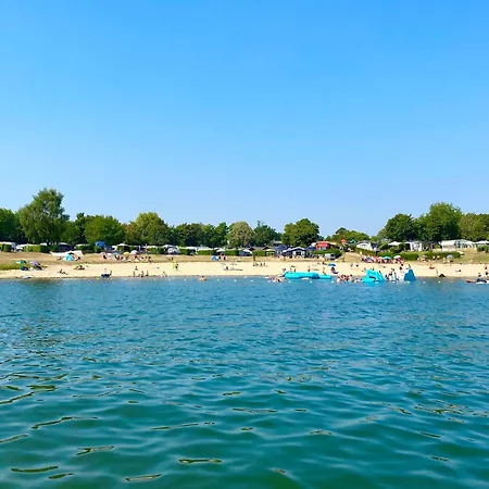 Шале Modern With A Dishwasher In