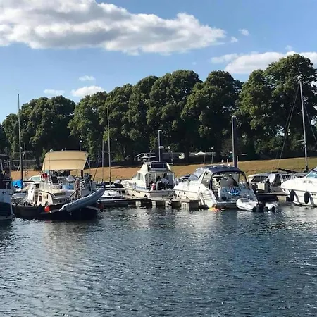 Modern With A Dishwasher In * Lathum